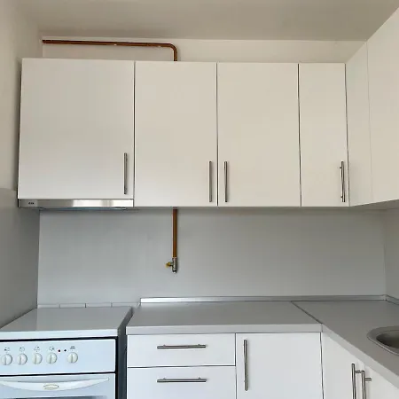 S & B Apartman *
